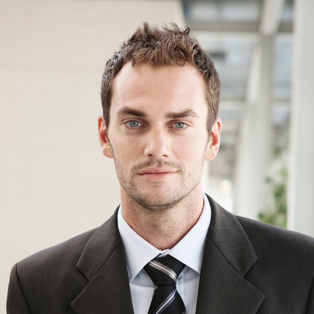 portrait of business man fkn9cnt 1 1.jpg